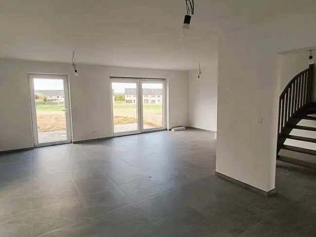 Maison prête à vivre à  Fontaine l’Evêque - Lot 74