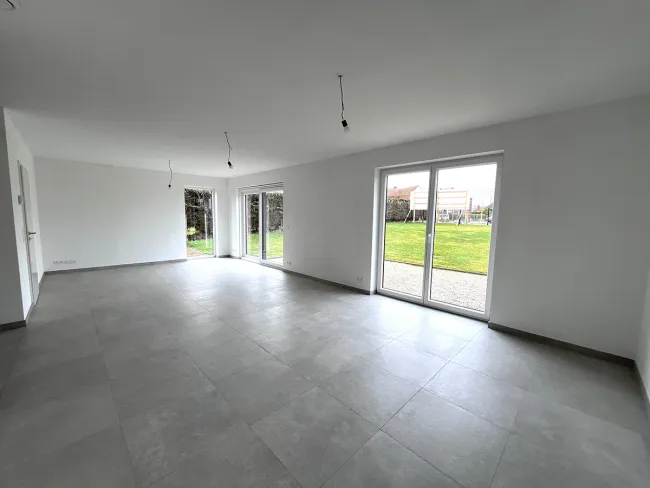 Maison prête à vivre à Mourcourt - Lot 01