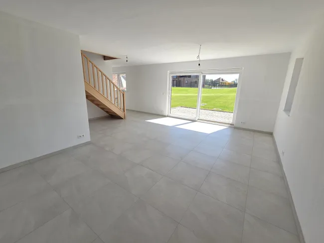 Maison prête à vivre à Mourcourt - Lot 04