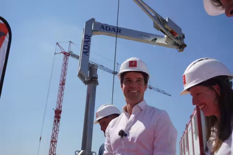 Thomas Dermine pose la première pierre du projet In Square à Gilly